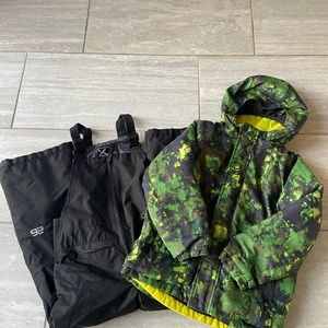 Boys winter bundle size small. Snow bib and winter jacket.